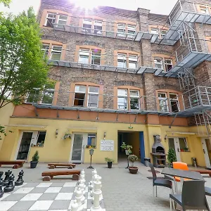 Do Step - & Hostel Bécs